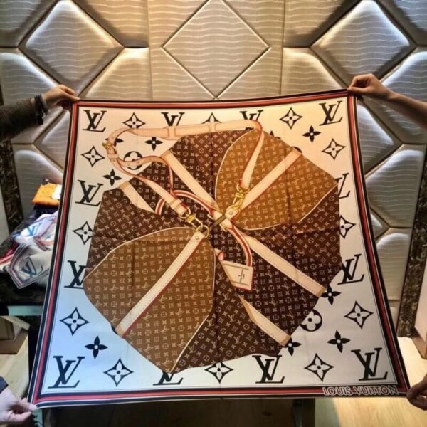 570757 Louis Vuitton Square 90 Silk Scarves