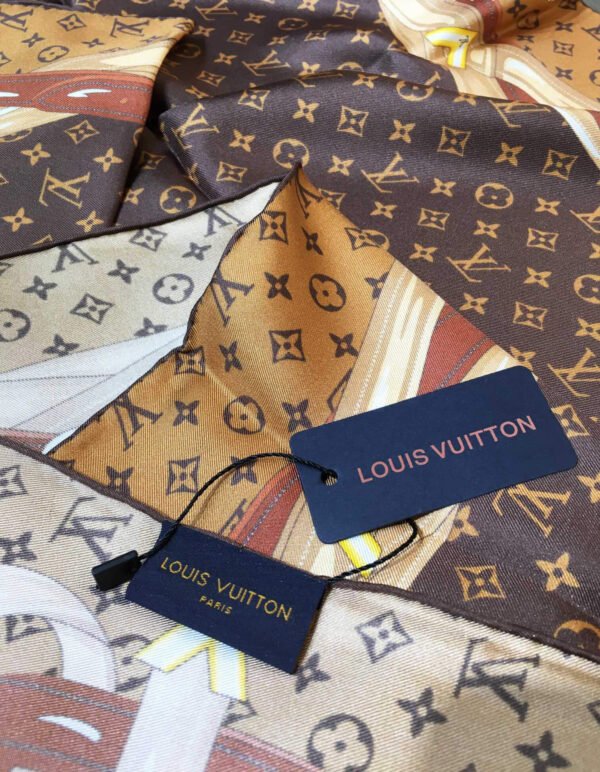 570824 Louis Vuitton Square 90 Silk Scarves