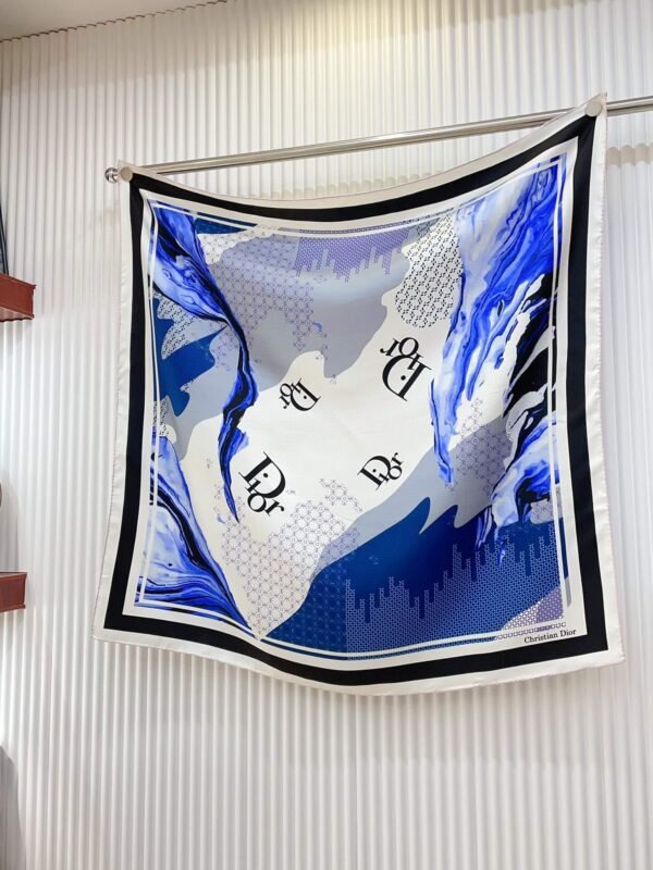 570796 Dior Square 90 Silk Scarves