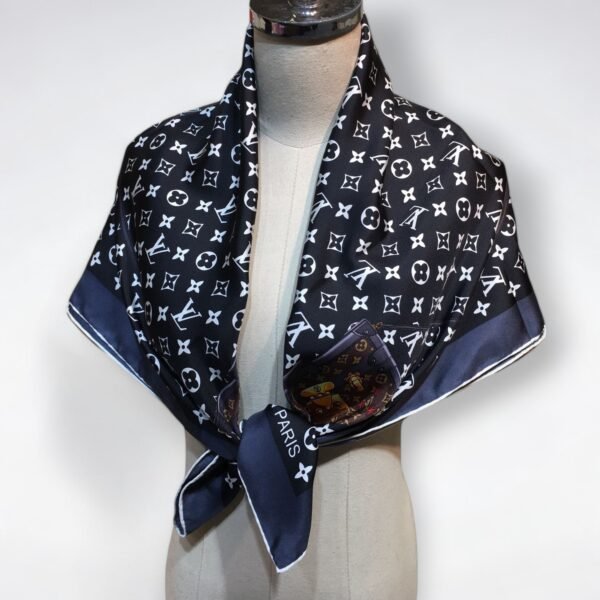 570769 Louis Vuitton Square 90 Silk Scarves